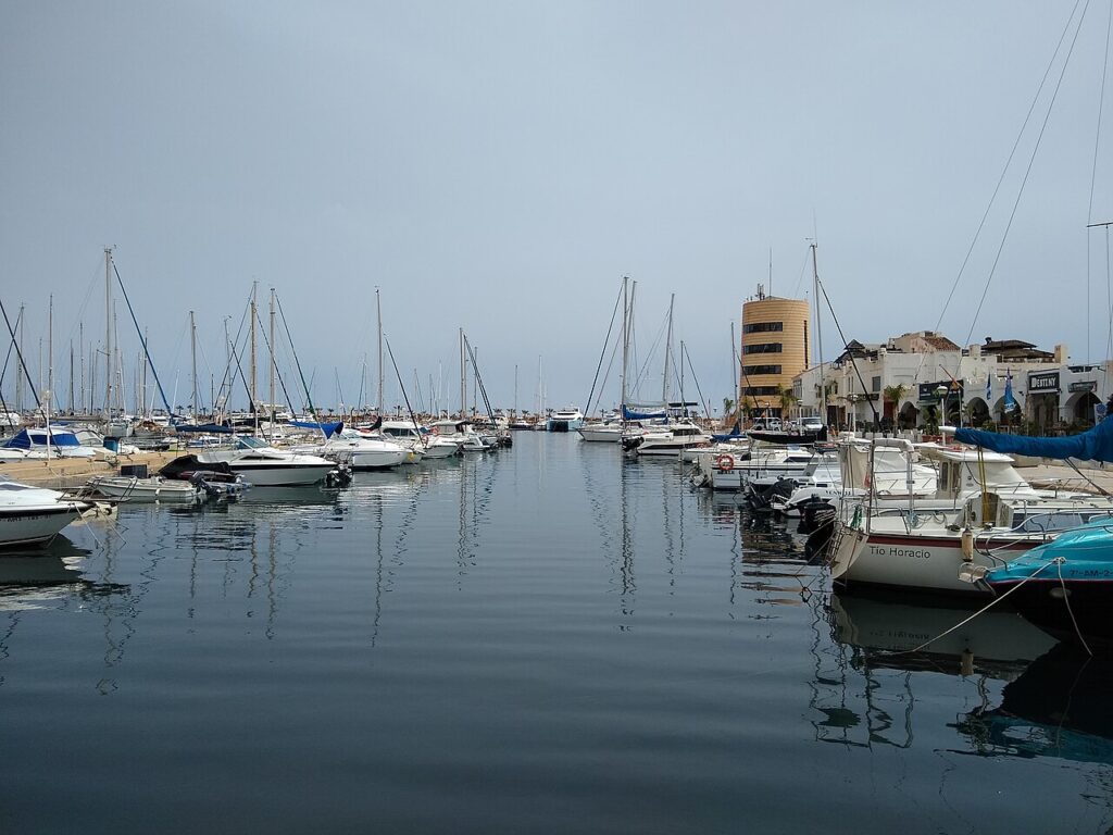 Puerto_Deportivo_de_Aguadulce